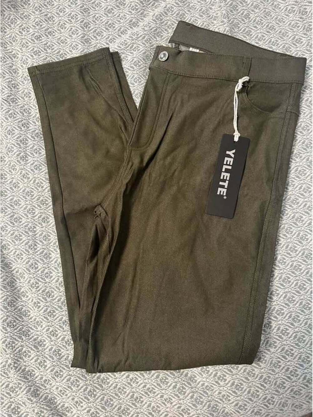 YELETE Army Green Jeggings Size 3XL